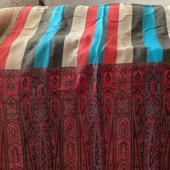 NWT REVERSIBLE PASHMINA WOOL SCARF - Picture 6 of 9